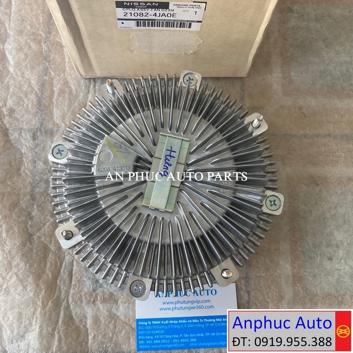 Ly-tam-quat-ket-nuoc-Nissan-Navara-NP300-21082-4JA0E.jpg